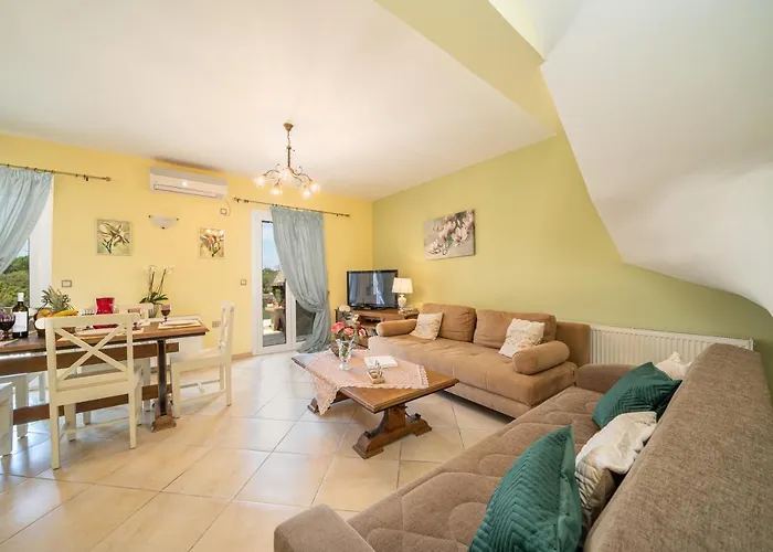 Stunning Tranquil Villa With Private Pool Villa