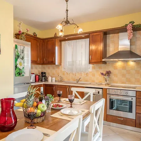 Stunning Tranquil Villa With Private Pool Villa *