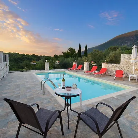 Stunning Tranquil With Private Pool 빌라
