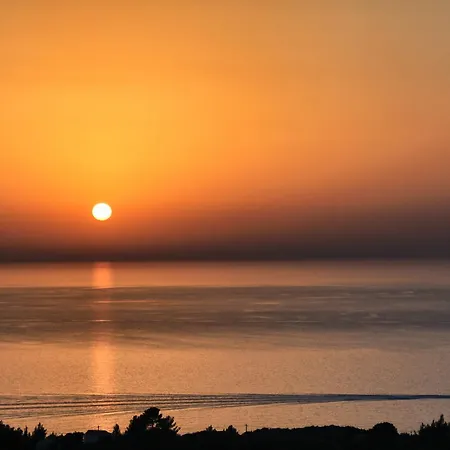 Stunning Tranquil With Private Pool Vila