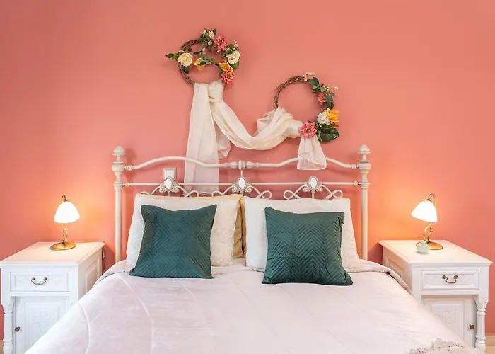 Stunning Tranquil With Private Pool *