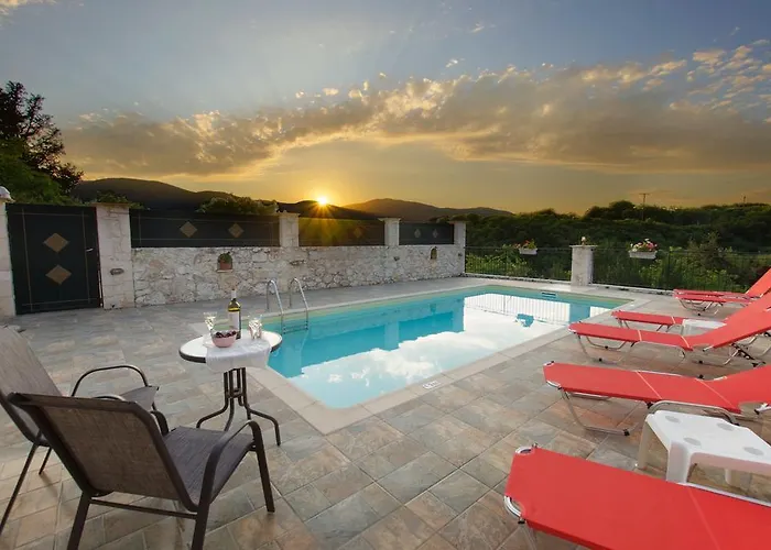 Stunning Tranquil With Private Pool 别墅